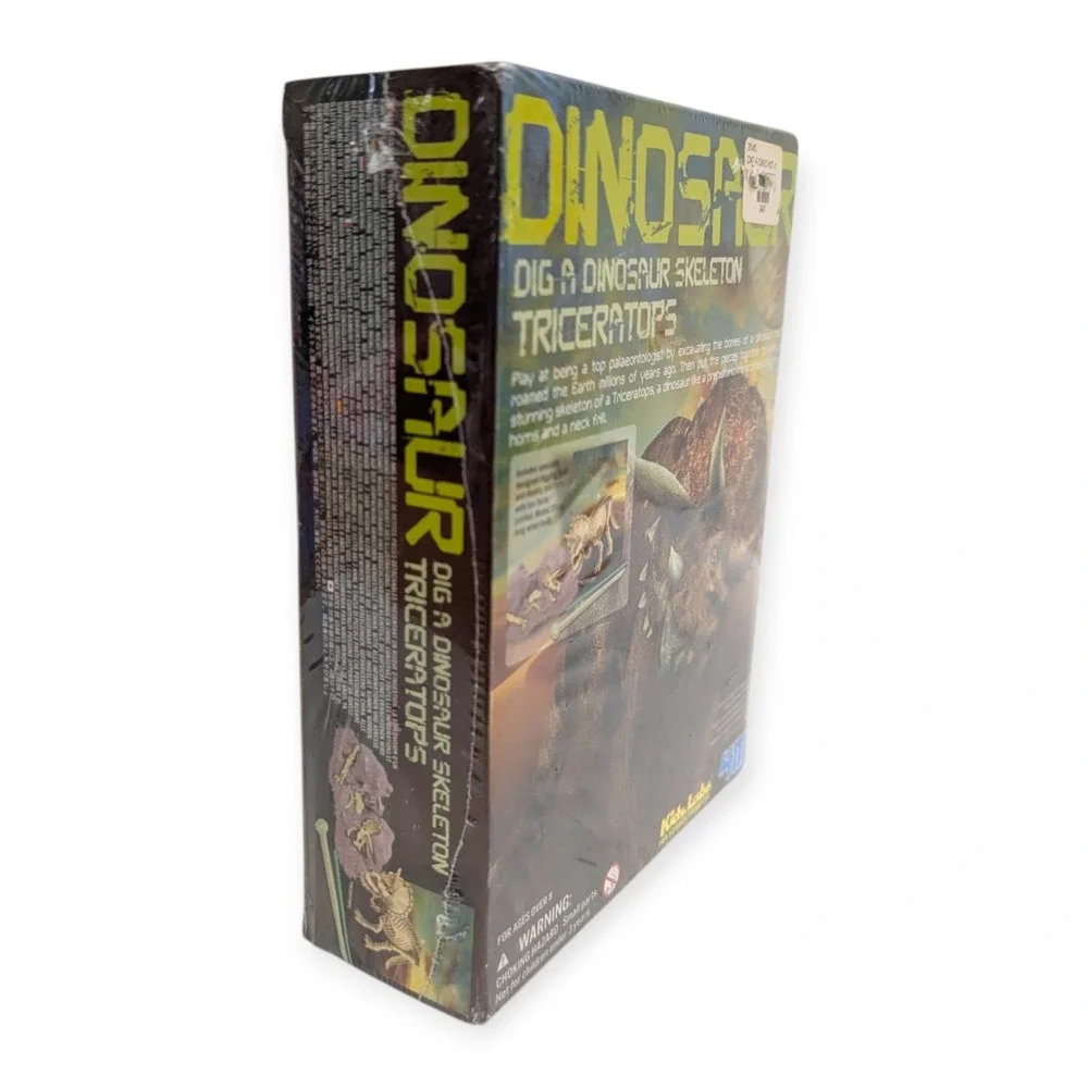 4M KidzLabs Dig A Dinosaur Skeleton Triceratops Excavation Kit 3545 New‎